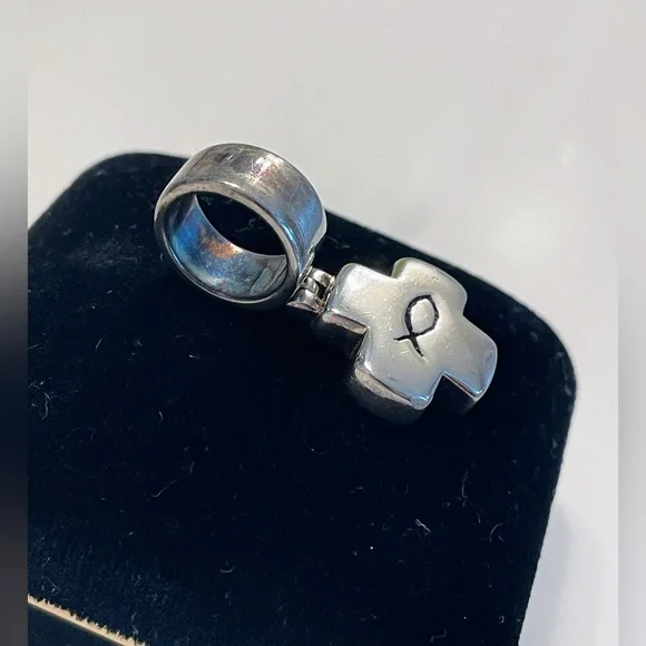 Silpada Sterling Silver Cross Pendant. - Picture 2 of 4